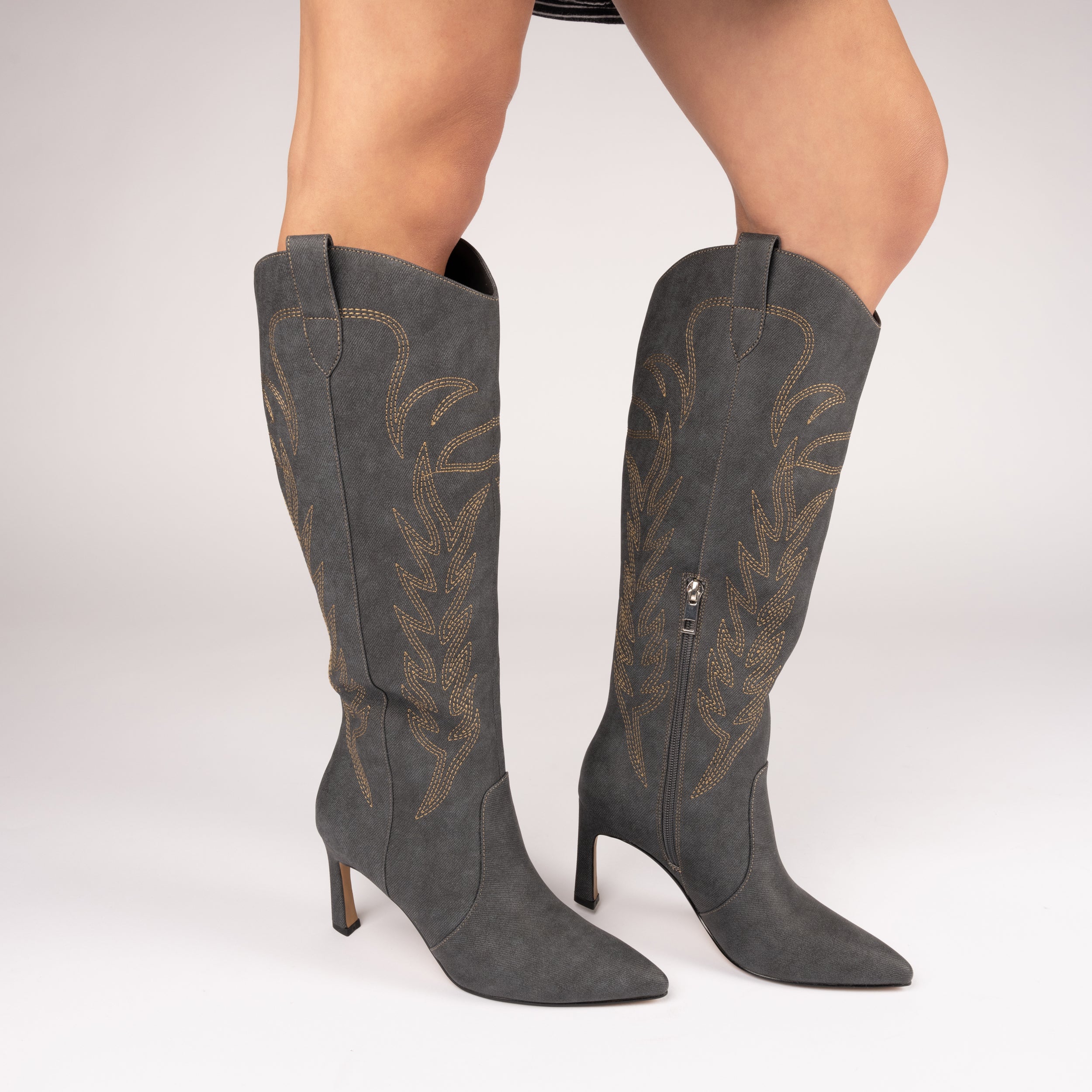 LARAMIE KNEE HIGH WESTERN BOOTS