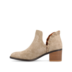 LENNIE BLOCK HEELED BOOTIES IN VEGAN LEATHER - Stone