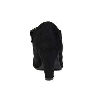 LEONA LACE-UP BOOTIES IN WIDE - Black