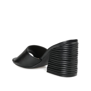 LESLEE MULE HEELS IN VEGAN LEATHER - Black