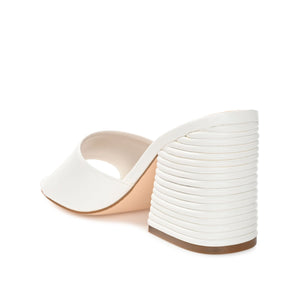 LESLEE MULE HEELS IN VEGAN LEATHER - White