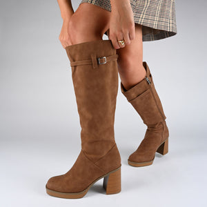 LETICE KNEE HIGH BOOTS IN WIDE CALF - Cream
