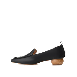 MAGGS GLOBE HEELED LOAFERS IN VEGAN LEATHER - Black