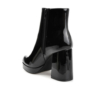 MOLLIE BLOCK HEELED BOOTIES IN PATENT