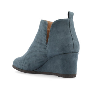 MYLEE WEDGE HEELED BOOTIES IN FAUX SUEDE - Blue