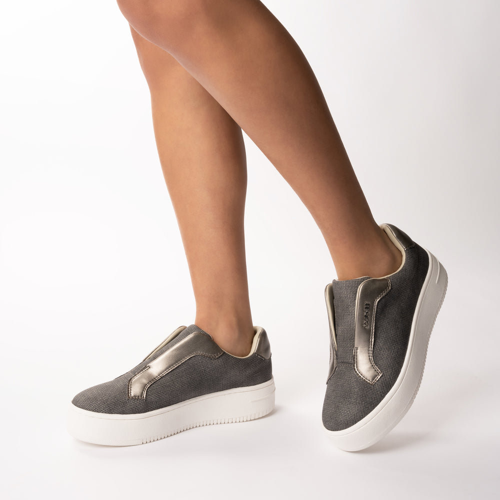 PHEOBE SLIP ON SNEAKER