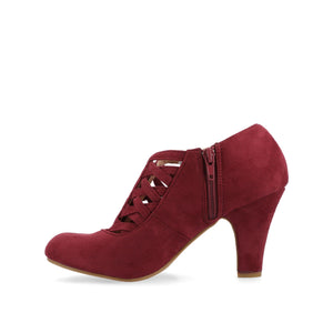 PIPER CONE HEELED BOOTIES IN WIDE - Wine