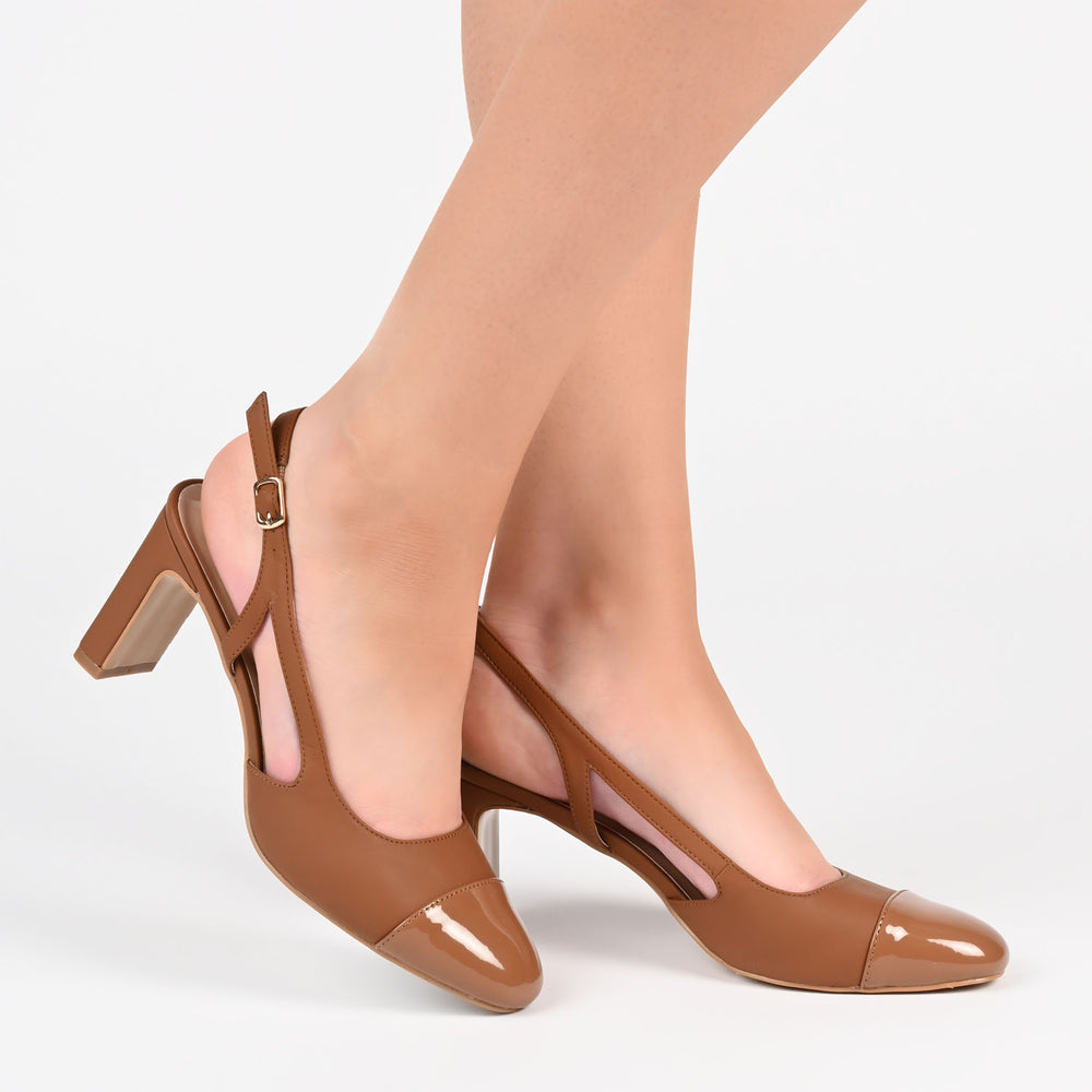 REIGNN BLOCK HEEL PUMPS IN FAUX LEATHER