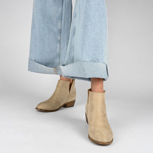 RIMI BLOCK HEELED BOOTIES IN WIDE - Stone