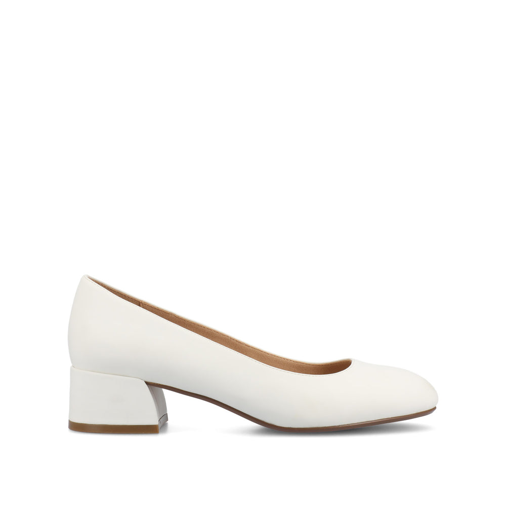 SAARII BLOCK HEEL PUMPS IN FAUX LEATHER