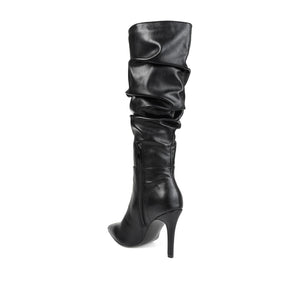 SARIE IN STILETTO HEELED BOOTS IN X-WIDE CALF