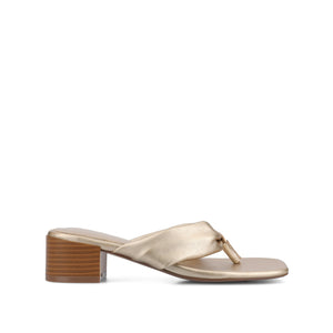 SEELAH BLOCK HEELED SANDALS IN VEGAN LEATHER - Champagne