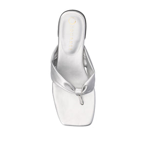 SEELAH BLOCK HEELED SANDALS IN FAUX LEATHER