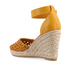 SIERRA WEDGE SANDALS IN VEGAN LEATHER - Mustard1 PU
