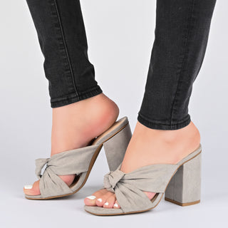 TABITHEA HEELED SANDALS IN FAUX SUEDE