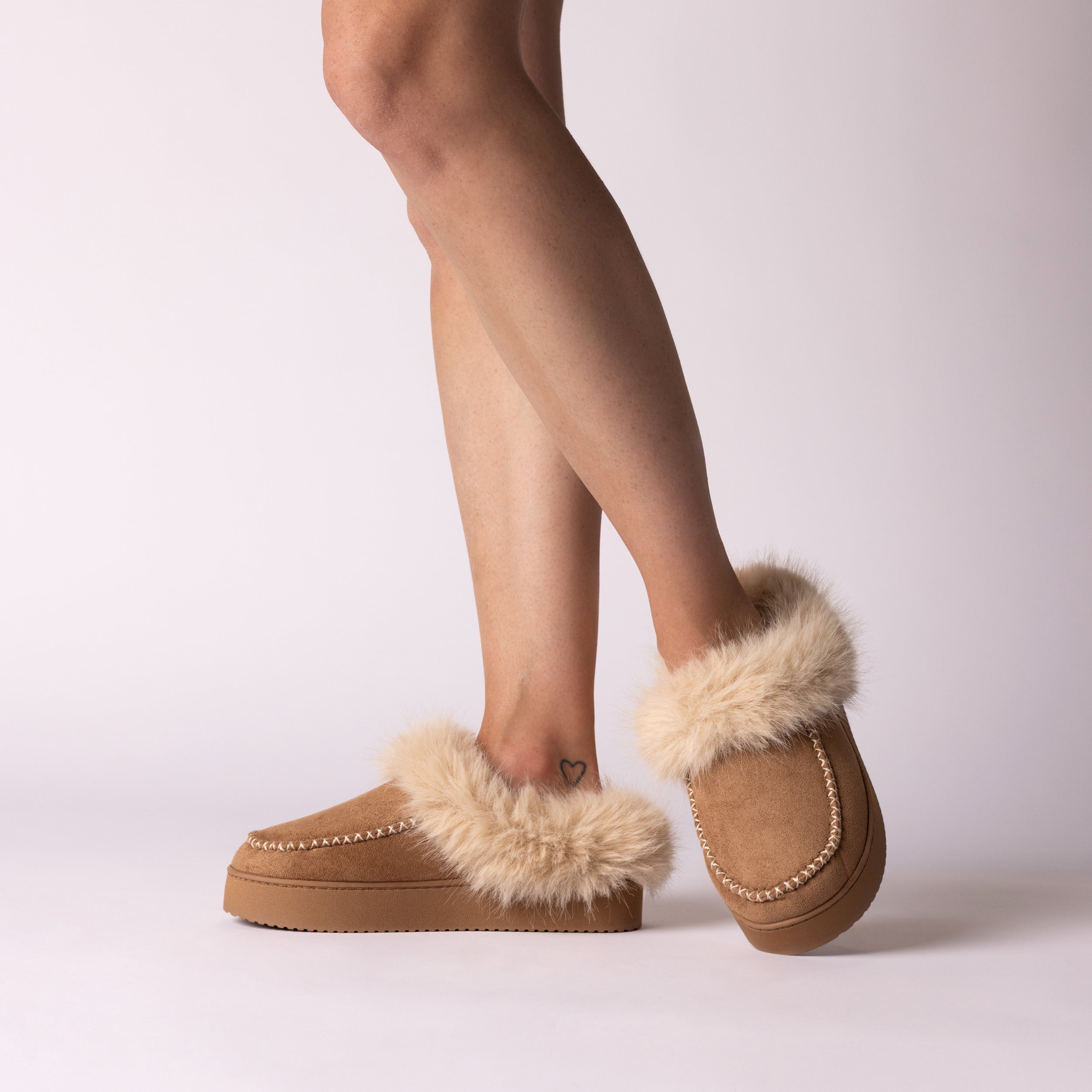 TARAN MULE SLIPPER