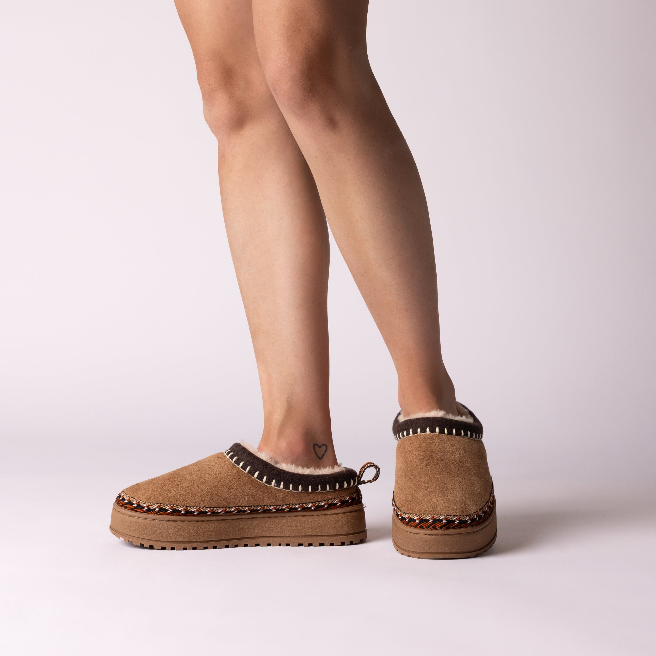 TARIKA MULE SLIPPER