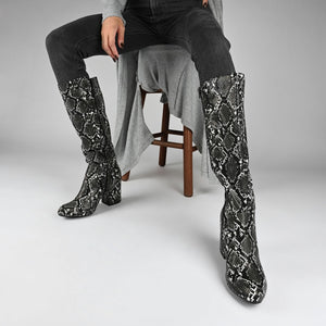 TAVIA KNEE-HIGH BOOTS IN VEGAN LEATHER - Grey Snake