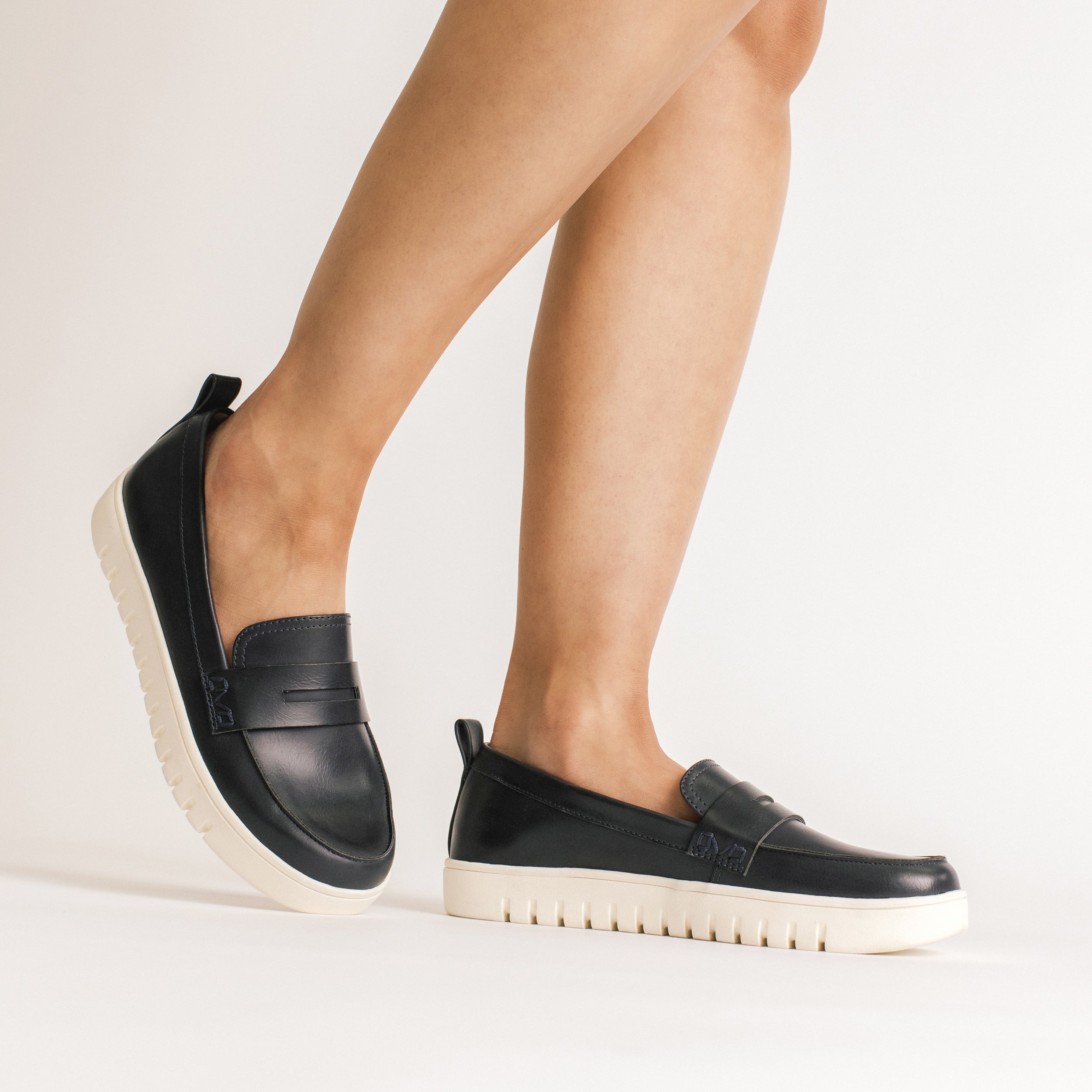 TAYLA PENNY LOAFER - Beige