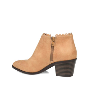 TESSA CUTOUT BOOTIE IN VEGAN LEATHER - Tan