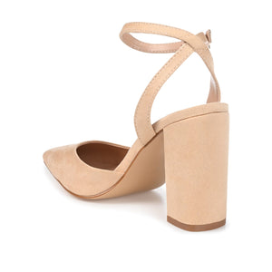 TYYRA BLOCK HEELS IN FAUX SUEDE - Nude