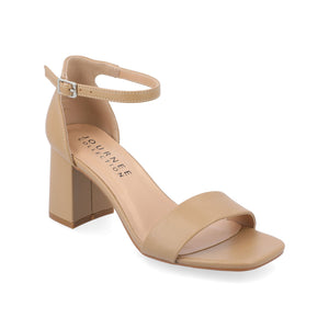 VALENNCIA WARM SHADE STRAPPY HEEL IN WIDE - Honey