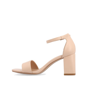 VALENNCIA COOL SHADE STRAPPY HEEL IN WIDE - Vanilla