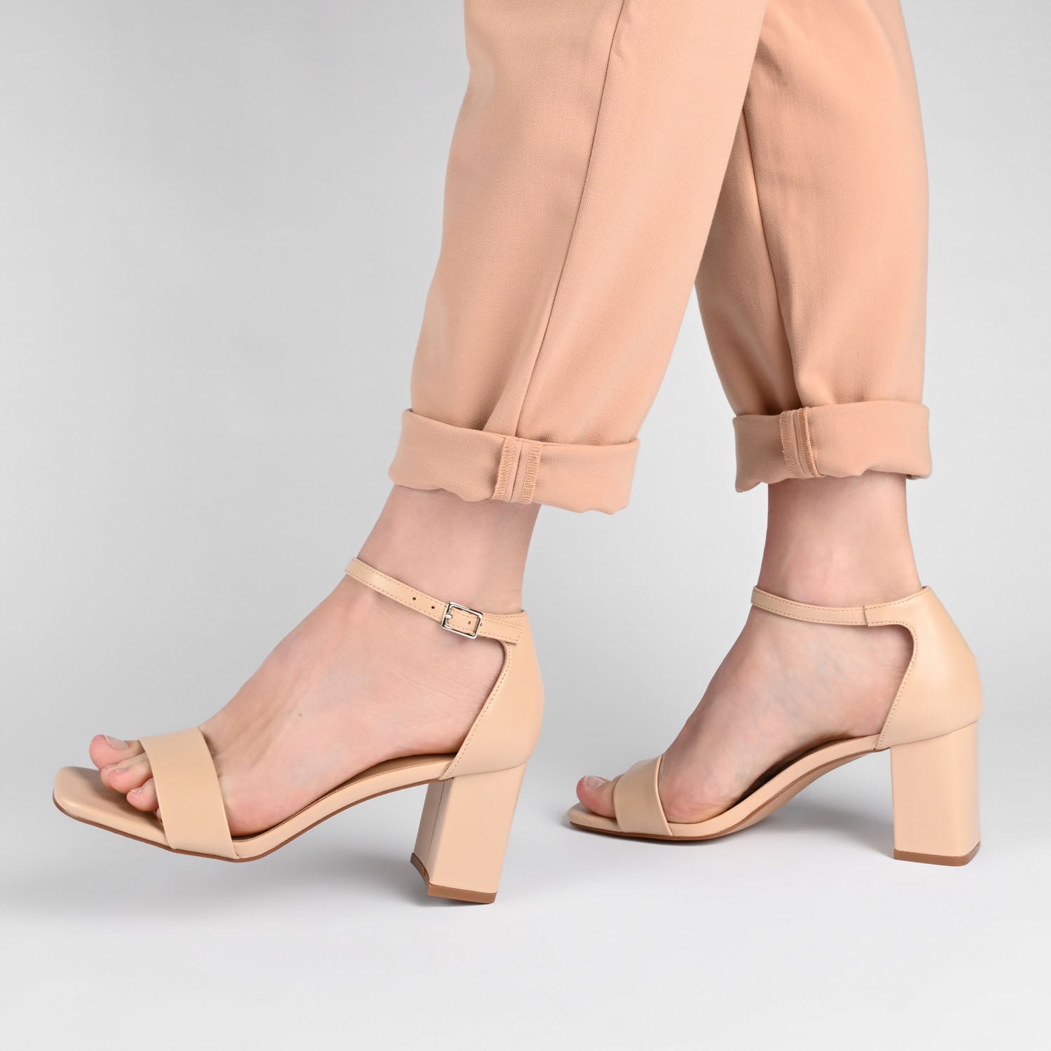 VALENNCIA COOL SHADE STRAPPY HEELS IN NARROW - Vanilla