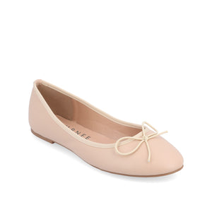 VIKA VEGAN LEATHER BALLET FLATS IN WIDE - Blush