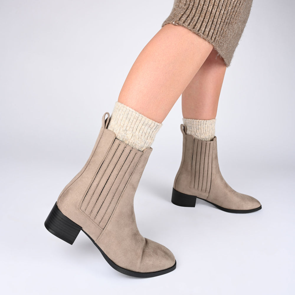 WRENLEY CHELSEA BOOTIES IN FAUX SUEDE