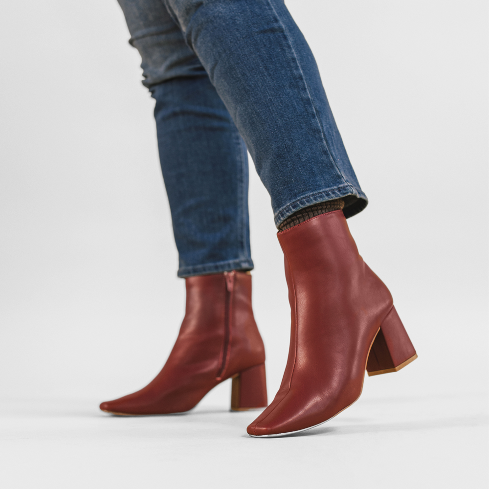 HAYLINN SQUARE TOE BOOTIES IN PATENT