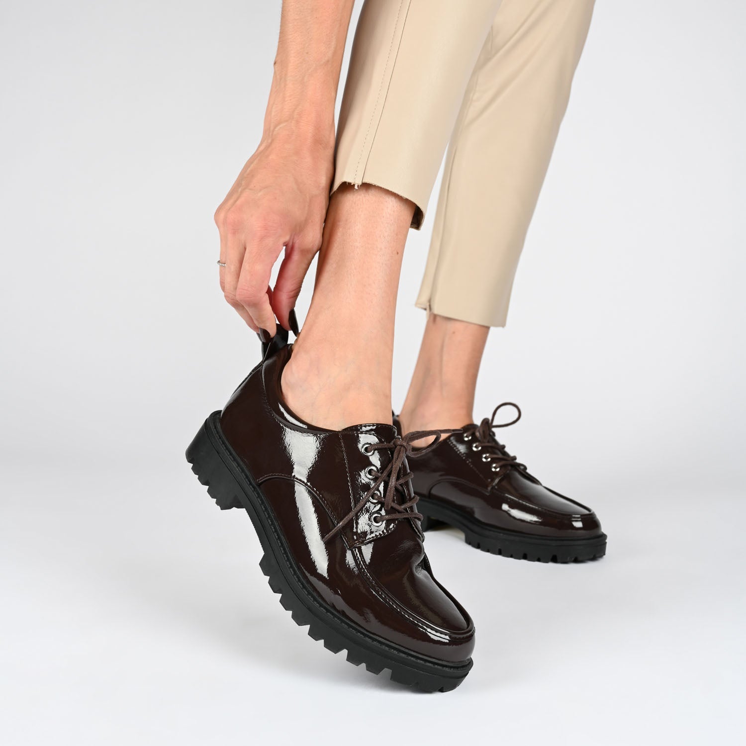 ZINA OXFORD LOAFER FLATS IN PATENT - Brick