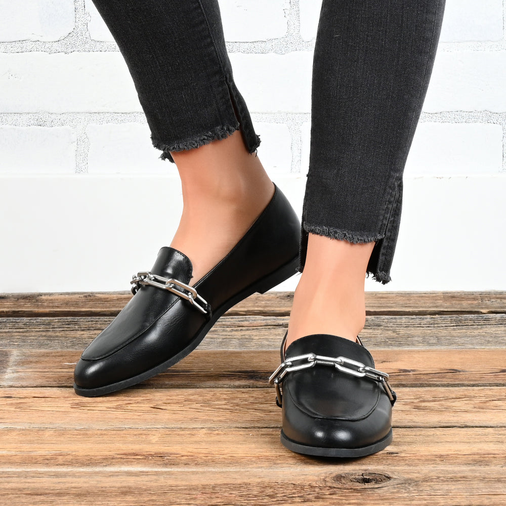 MADISON APRON TOE LOAFER IN FAUX LEATHER